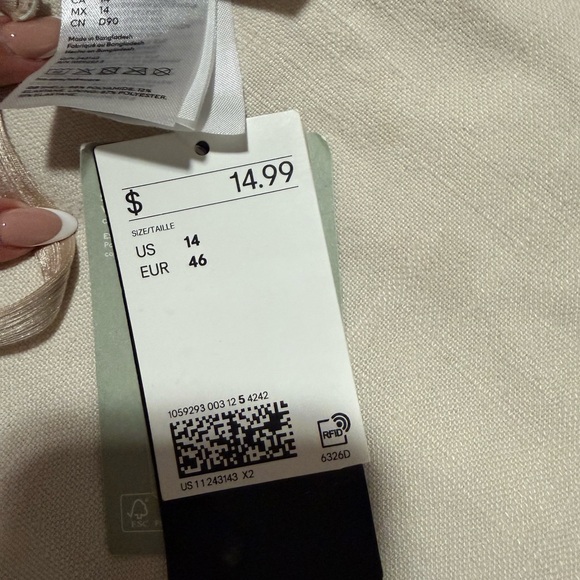 H&M 2 bikini tops - Picture 4 of 4